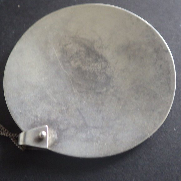 STERLING SILVER DISC PENDANT & CHAIN signed - Picture 4 of 5